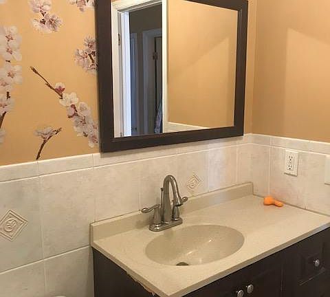 4th image of 65 Sideview Avenue # 1 First Floor