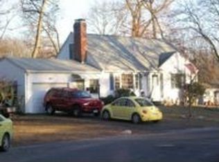 29 Colonial Dr, Enfield, CT 06082