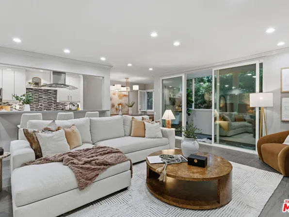 1015 N Kings Rd APT 110, West Hollywood, CA 90069