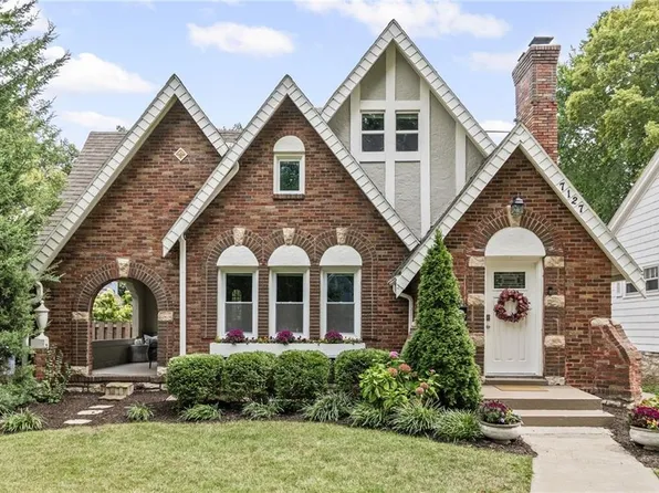 7127 Jefferson St, Kansas City, MO 64114