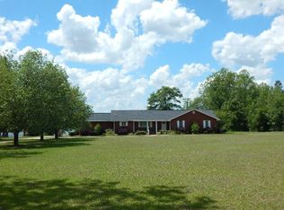 2392 Buck Head Rd SW, Baxley, GA 31513