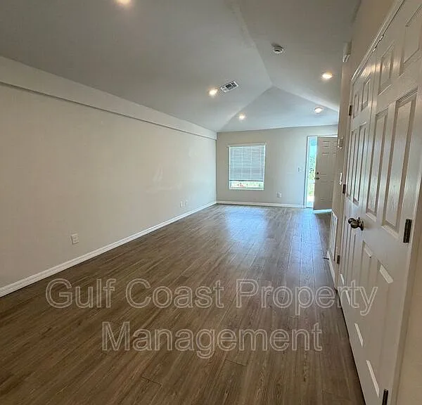 10162 Tramore Ave — Photo 14