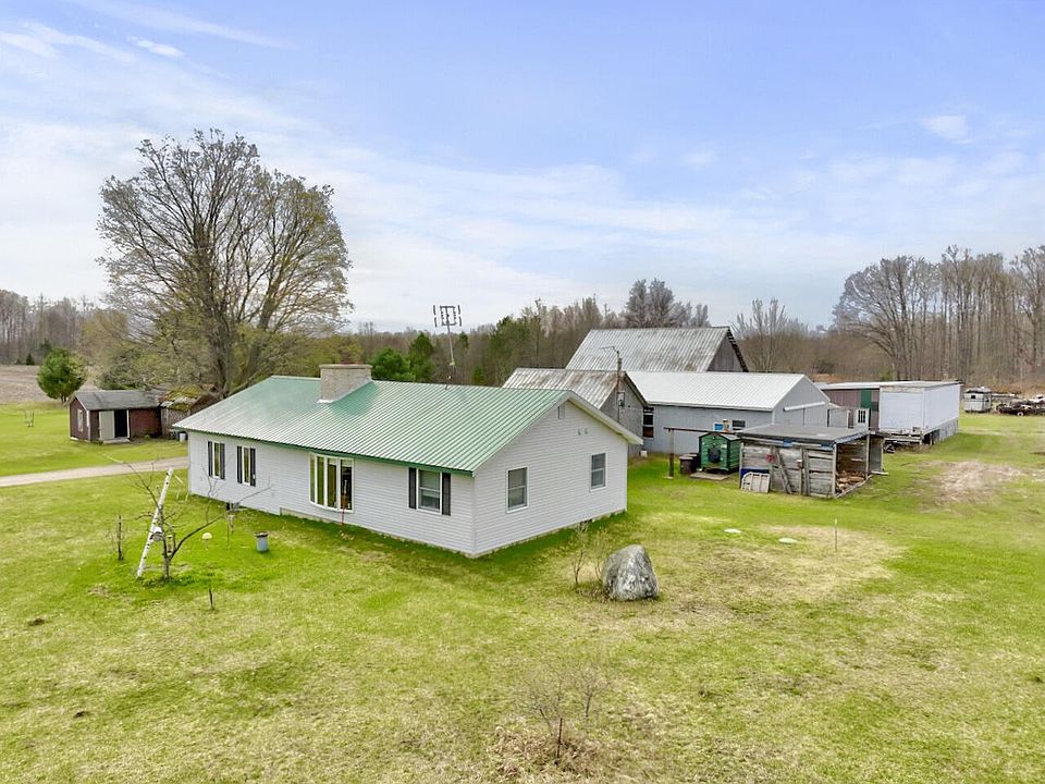 2290 E Moorestown Rd, Lake City, MI 49651 Zillow