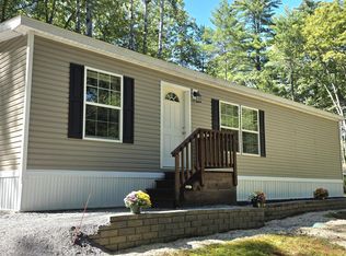 174 Maplewood Dr, Naples, ME 04055