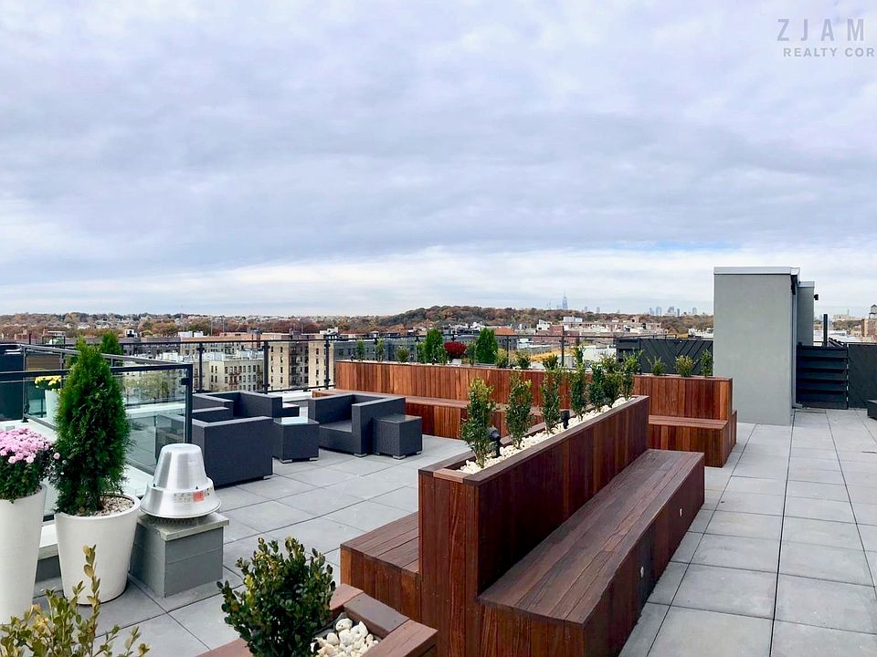 1st image of 25 E 19th St APT 5D