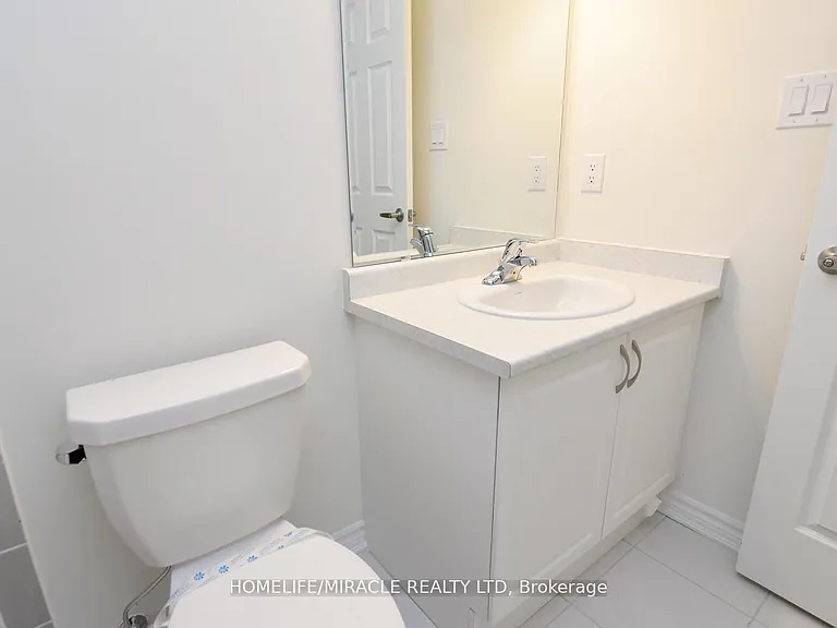 1081 Danforth Rd E #113 — Photo 25