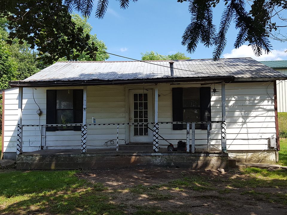 1st image of 28 Kincaid St