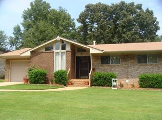 110 Lewis Dr, Bessemer, AL 35023