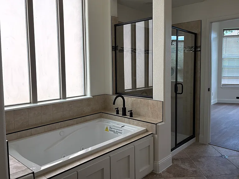 2206 Hartley Dr — Photo 12