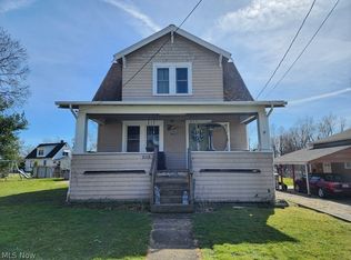 8218 Alfred St, Masury, OH 44438