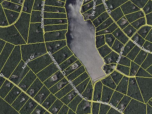 3rd image of 1020 Acacia Dr