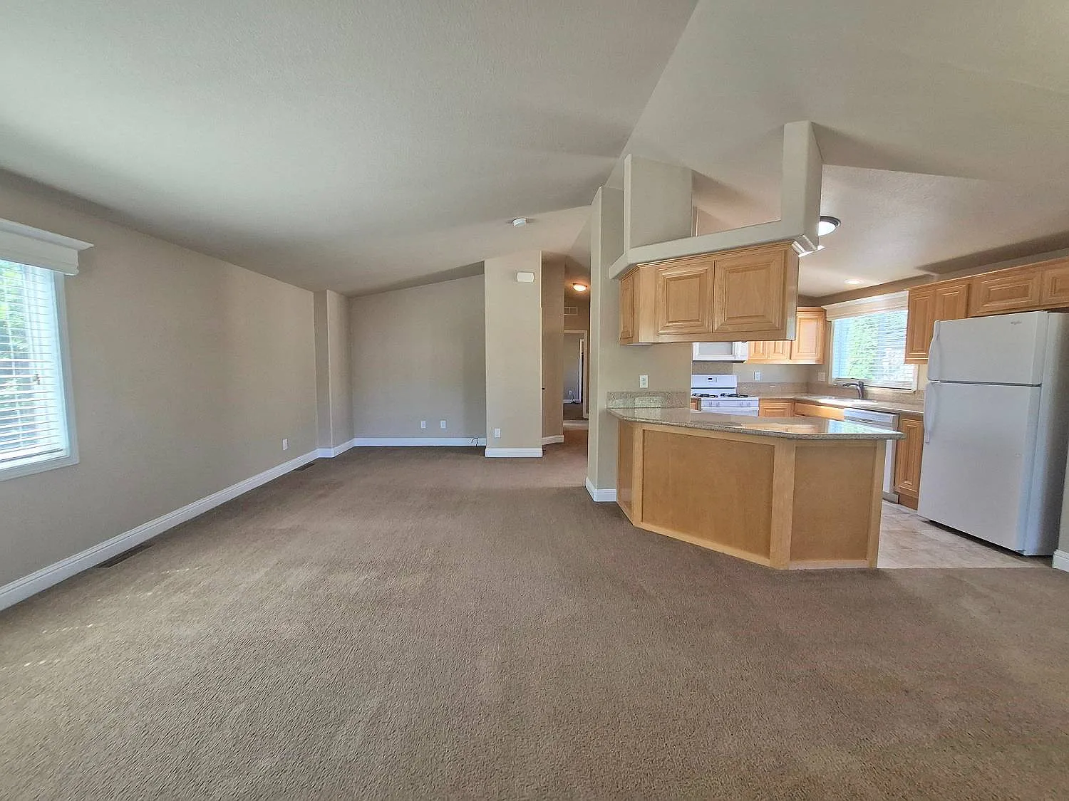 2 bed, 2.0 bath, 1250 sqft, $1,699 — Photo 2