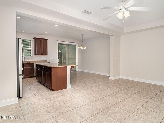 3rd image of 123 SAN BRISO Way