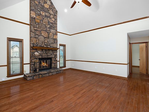 4th image of 2625 Lake Country Cv