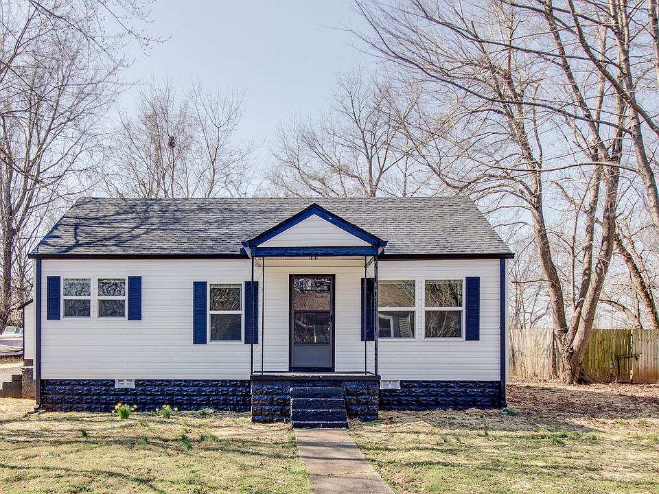 1st image of 105 Crescent Ave