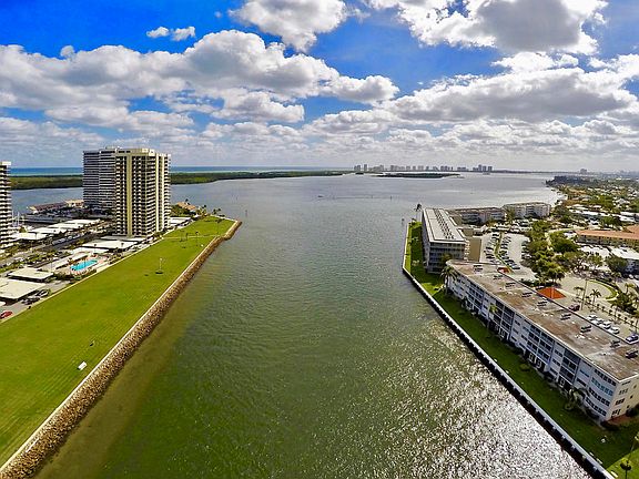 2nd image of 28 Yacht Club Dr APT 203