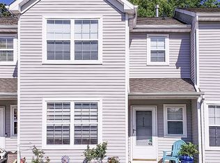 713 Leadership Ct, Toms River, NJ 08755