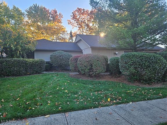 2nd image of 10807 Meadow Trl