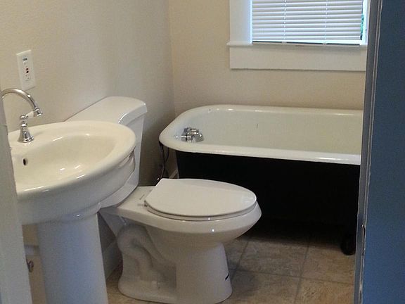 5th image of 1226 Illinois St #2
