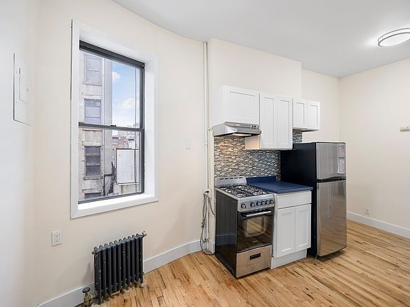 5th image of 9 Stanton St #4BB