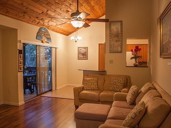 5th image of 3075 Willow Green Dr #38