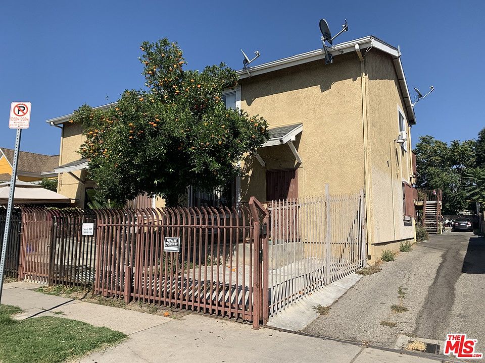 1st image of 2422 Johnston St