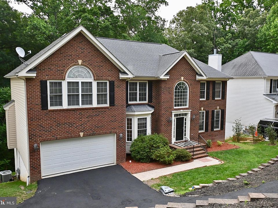 1st image of 206 Midshipman Cir
