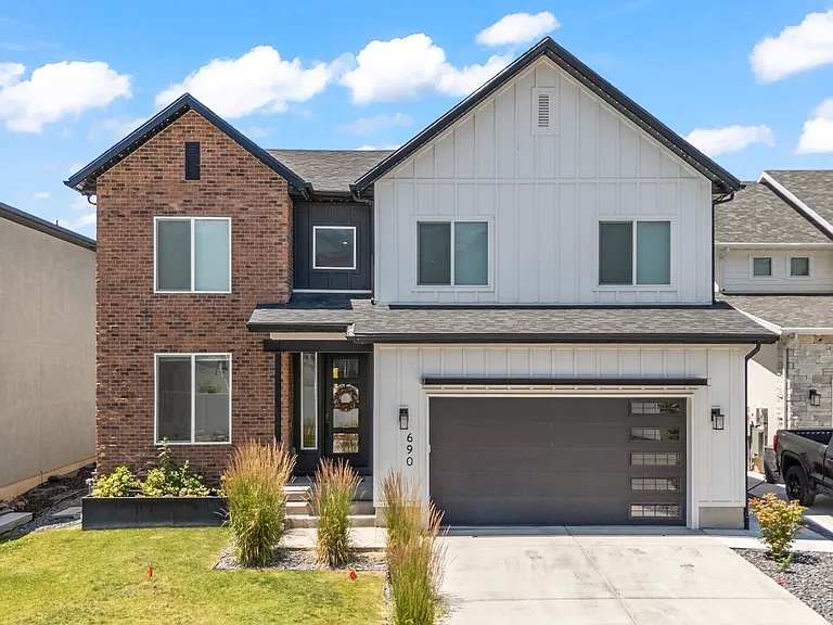 690 S Edge Ln — Photo 9