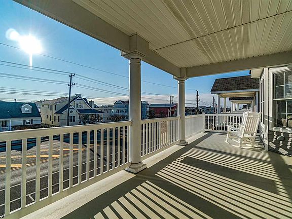 2nd image of 2838 West Ave #2