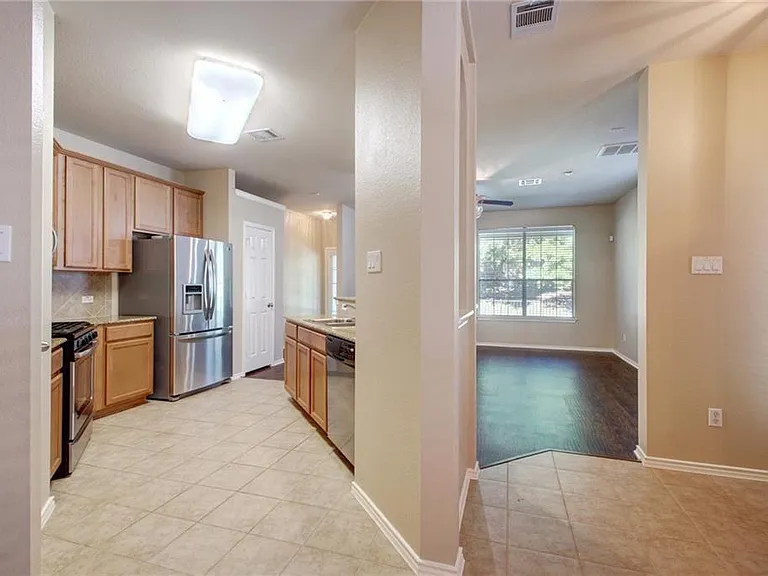 1310 W Parmer Ln #24B — Photo 8