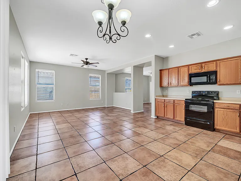 16429 W Remuda Dr — Photo 14