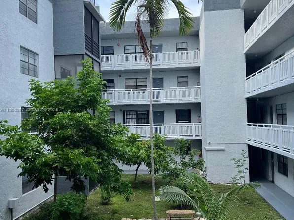 13500 NE 3rd Ct APT 217, North Miami, FL 33161