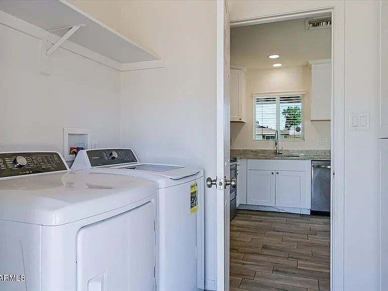 536 N Cheri Lynn Dr — Photo 13