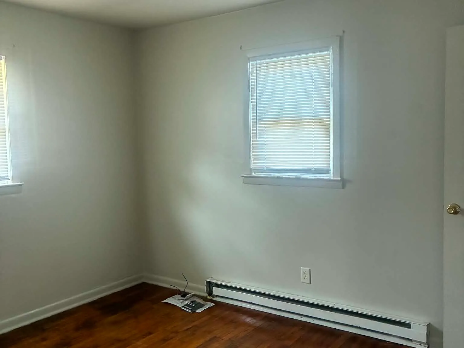 2 bed, 800 sqft, $995 — Photo 2