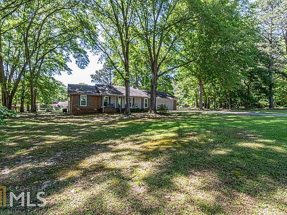 4th image of 130 Brierwood Ct