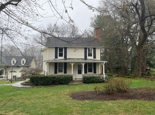 511 Seneca Rd, Great Falls, VA 22066