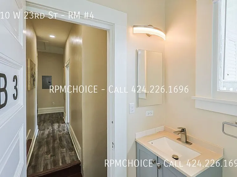 910 W 23rd St #4 — Photo 34