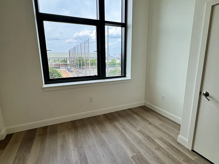 1077 Commonwealth Ave #209J — Photo 9