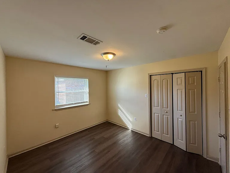 8181-8183 Jefferson Park Dr — Photo 13