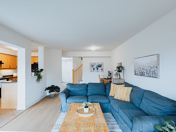 4th image of 27 Wilkie Cres