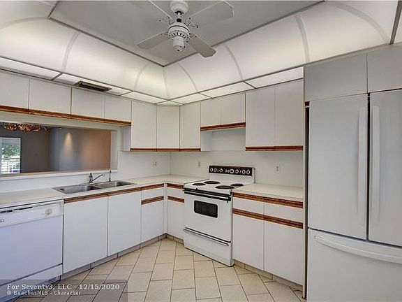 2nd image of 3306 Aruba Way APT E3