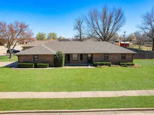 1112 Princeton Ave, Ponca City, OK 74601