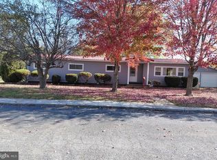 11 Trenton St, Petersburg, WV