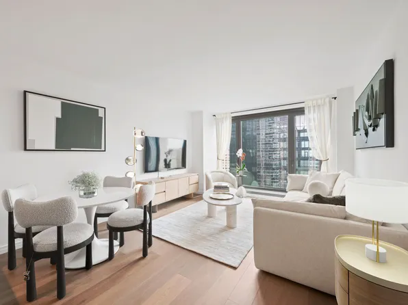 111 West 56th Street image 5 of 17