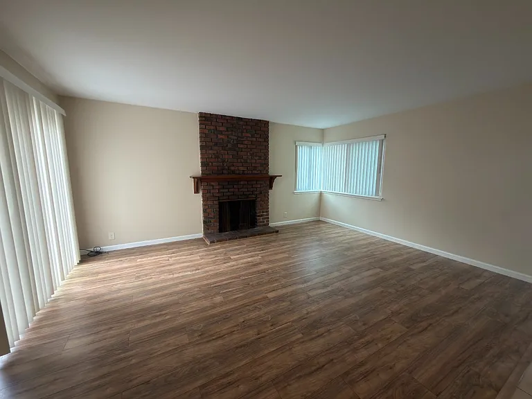 3530 Alden Way #1 — Photo 2