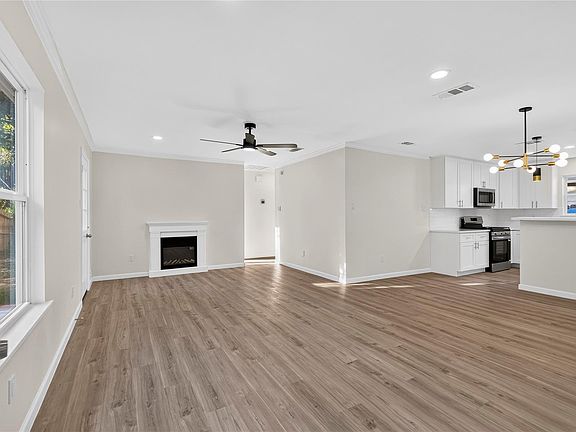 4th image of 3342 Tenaha Dr