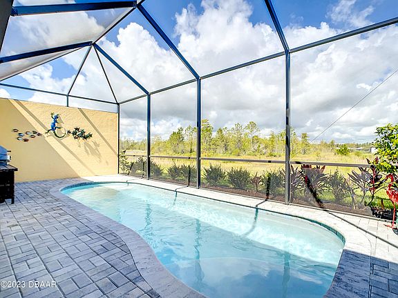 2nd image of 586 Margaritaville Ave