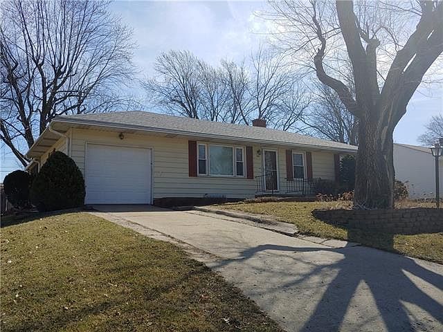 2nd image of 702 SW 18th St