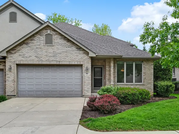 740 Fairmont Ct, Westmont, IL 60559