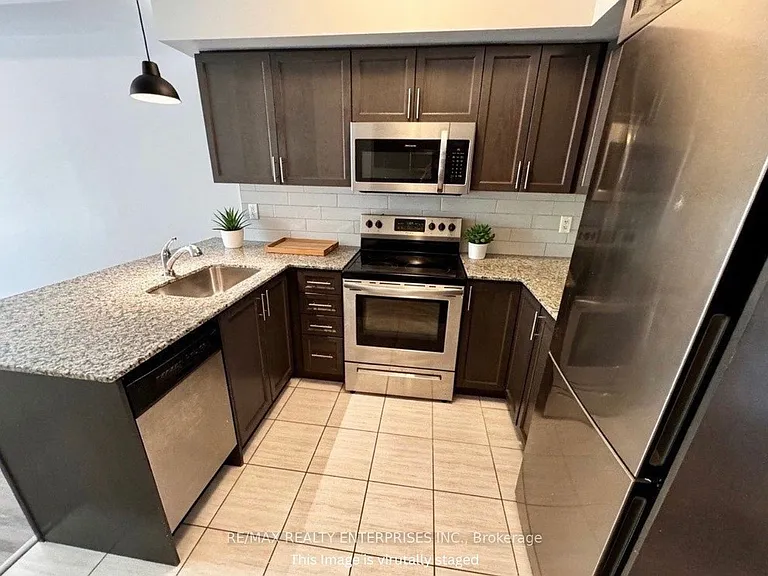 28 Fieldway Rd #62 — Photo 4